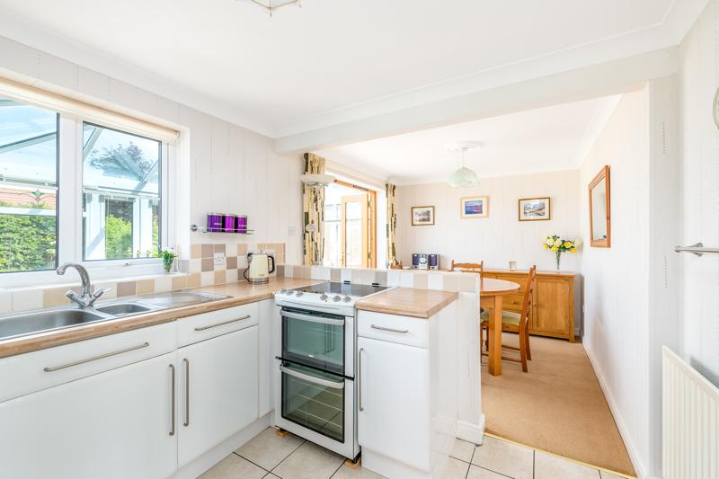 The Hardings, Welton, Lincoln, Lincolnshire, LN2 3FE 3 bed detached house for sale £295,000