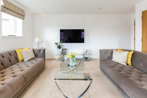Flat 10, 1 Hatters Lane, Edinburgh, EH7 4GZ