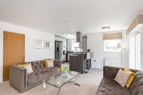 Flat 10, 1 Hatters Lane, Edinburgh, EH7 4GZ