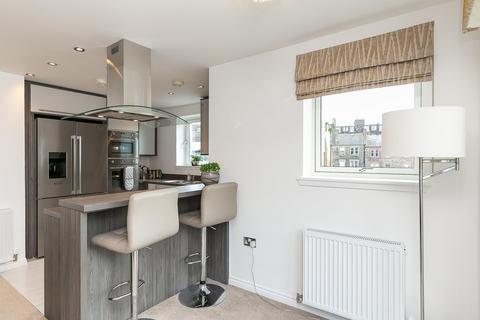 Flat 10, 1 Hatters Lane, Edinburgh, EH7 4GZ