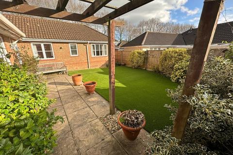 82 Dickens Dell, Totton, Southampton, SO40 8FJ