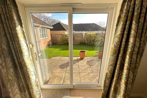 82 Dickens Dell, Totton, Southampton, SO40 8FJ