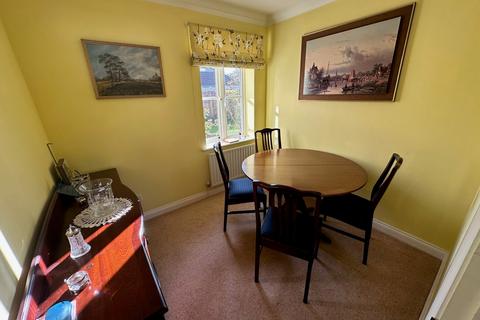 82 Dickens Dell, Totton, Southampton, SO40 8FJ