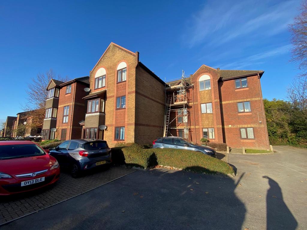 Winsor House, Southampton SO15 2 bed flat to rent £1,025 pcm (£237 pw)