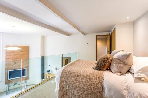 1 bedroom apartment for sale, Royal Crescent, Bath, BA1