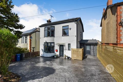 3 bedroom detached house for sale - Lammack Road, Blackburn, BB1