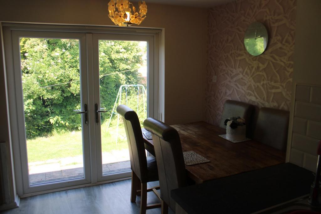 Lupin Close, Newcastle upon Tyne, Chapel Park, NE5 2 bed semidetached