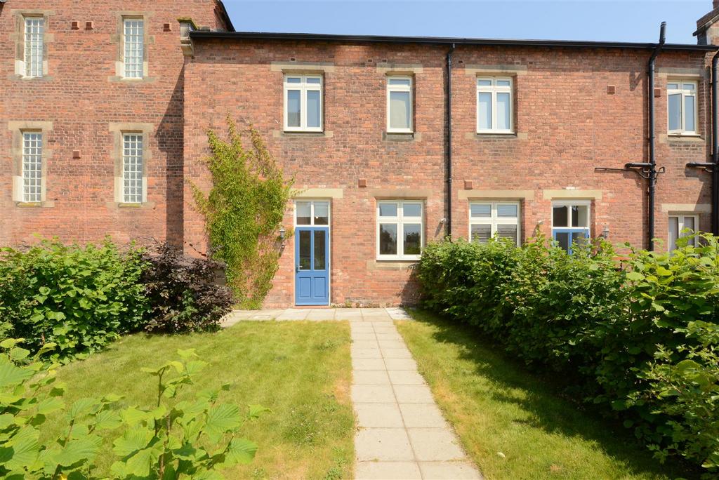 Oliver Road, Bicton Heath, Shrewsbury 2 bed terraced house for sale £