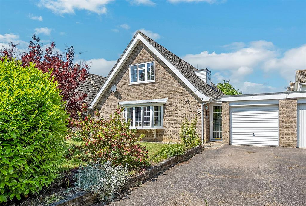 Hornbeam Drive, Horringer 4 bed detached bungalow for sale £385,000