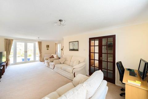 2 Ashburn Close, Wetherby, LS22 5RB