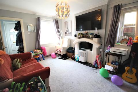 37 Knightsbridge Walk, Bradford, BD4 6ES