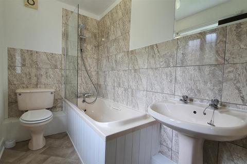 6 Orchard Close, Scunthorpe, DN16 2RL