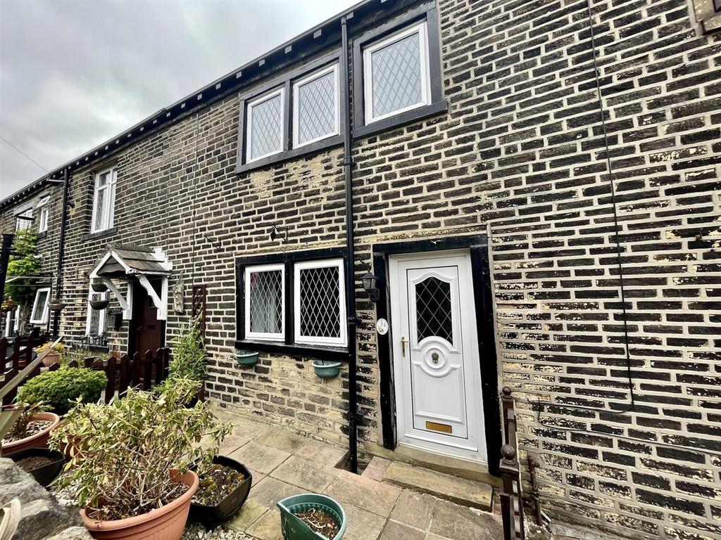 Dean Lane, Sowerby Bridge 3 bed terraced house for sale £135,000