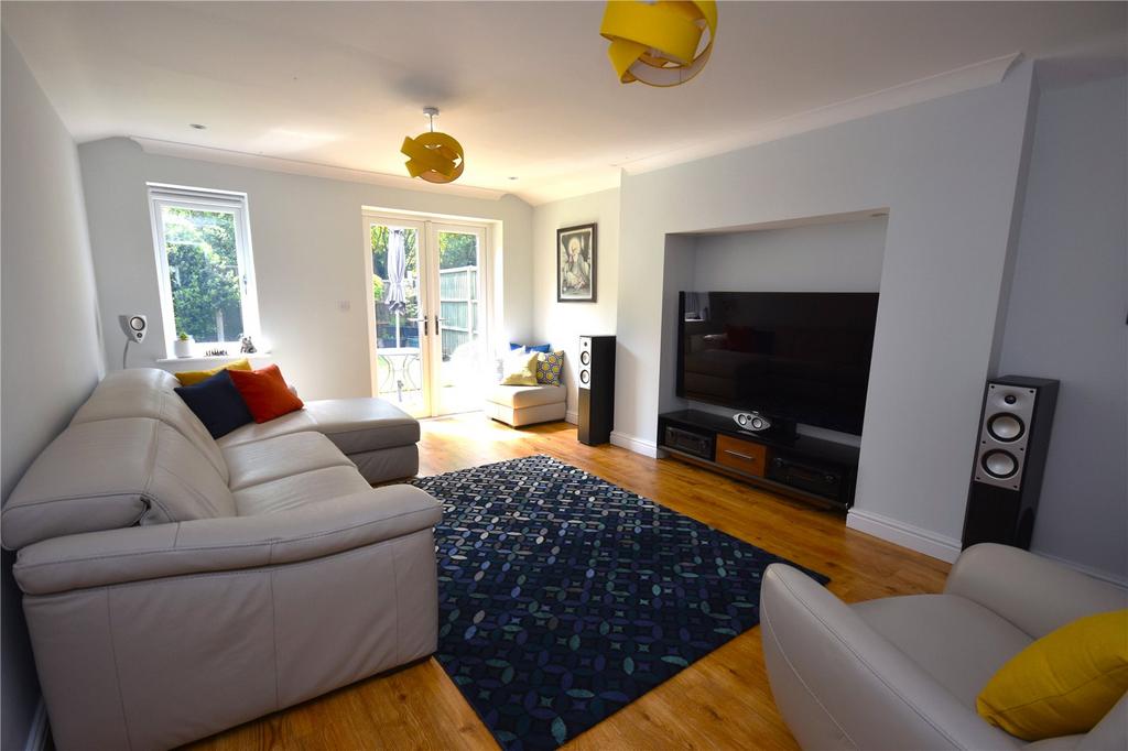Leah Close, Marston Green, Birmingham, B37 4 bed detached house for