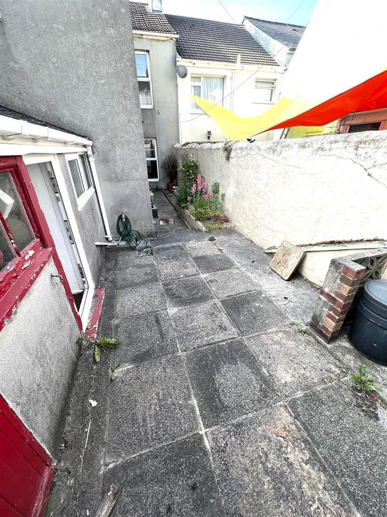 Image10.jpg