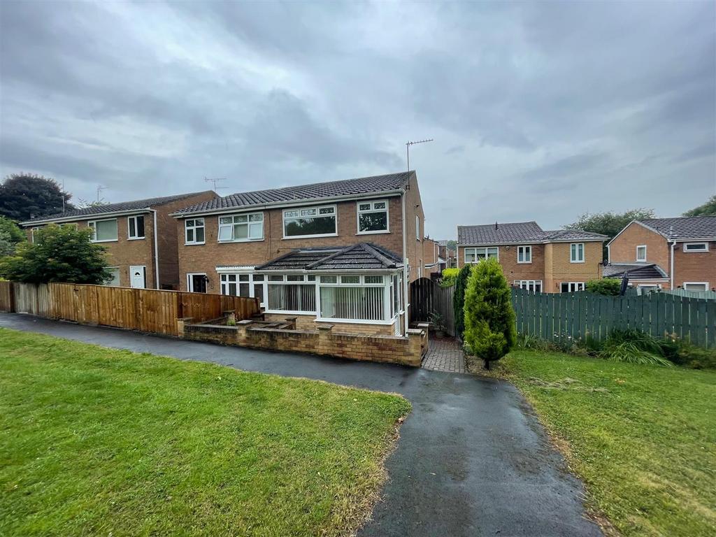 Ashbrook Close, Brandon, Durham 3 bed semidetached house £695 pcm (£