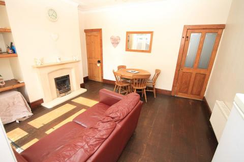 4 bedroom terraced house for sale, Pellon Terrace, Thackley, Bradford