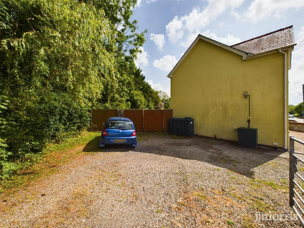 CAM01583 G0-PR0044-STILL025.jpg