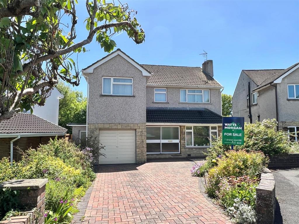 Bryntirion Close, Bridgend, Bridgend County Borough, CF31 4BZ 4 bed