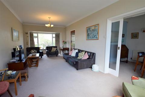 12 Bryntirion Close, Bridgend, CF31 4BZ