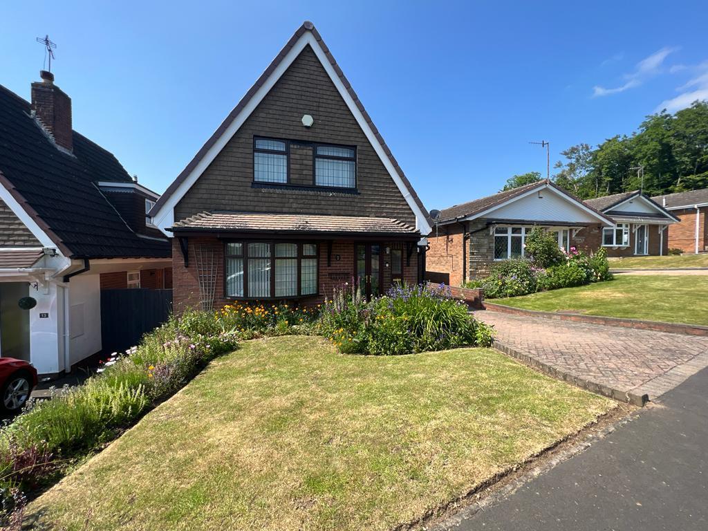 Gleneagles Drive, Tividale, Oldbury, B69 1PU 3 bed detached house for