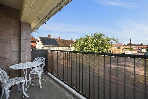 1 bedroom flat for sale, Felton Close, Borehamwood WD6