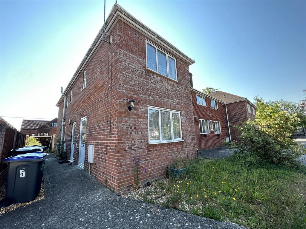 Arras Close, Trowbridge 10 bed flat £675,000