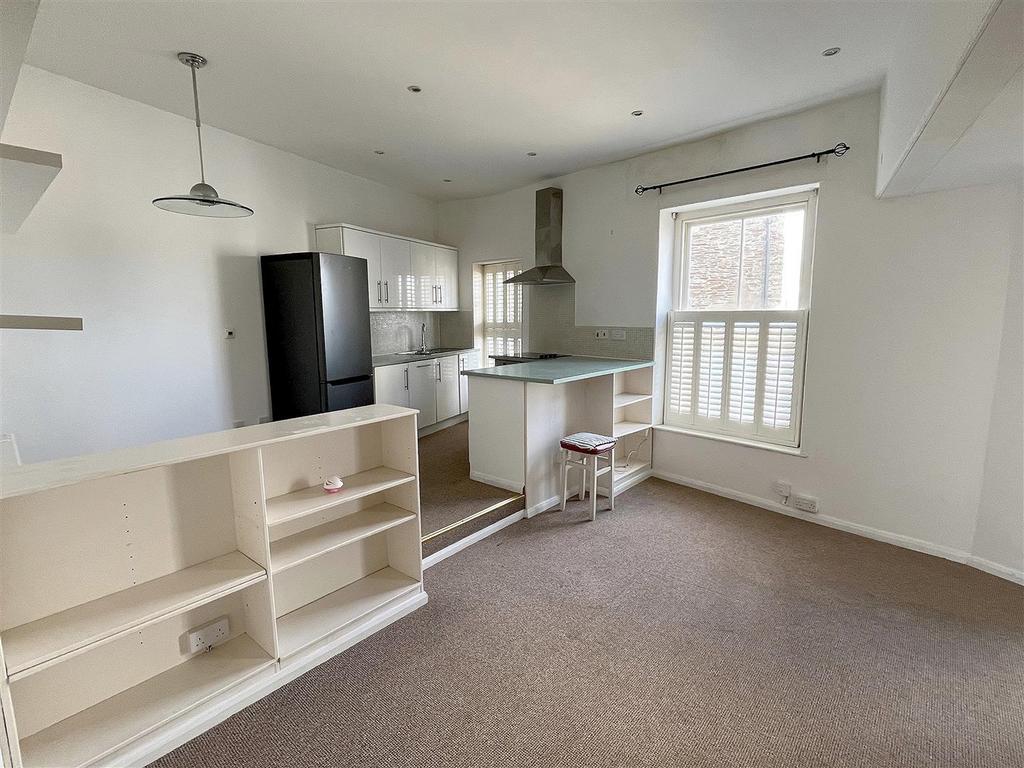 Kitchen Lounge.jpg
