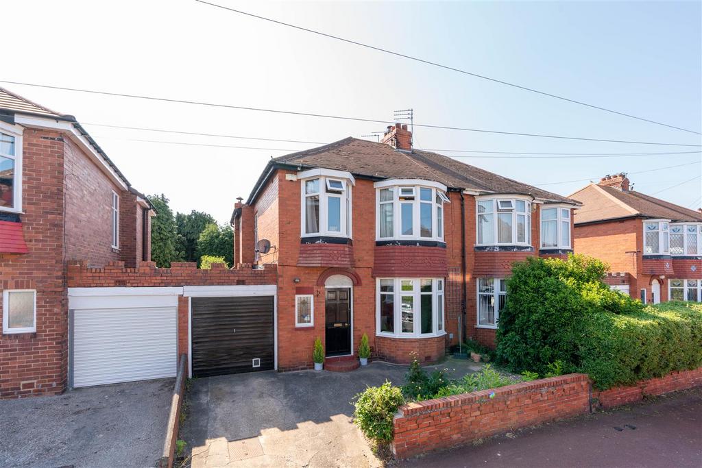 Purley Gardens, Kenton, Newcastle Upon Tyne 3 bed semidetached house