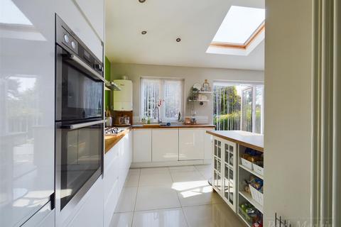 30 Crossways, South Croydon, CR2 8JL