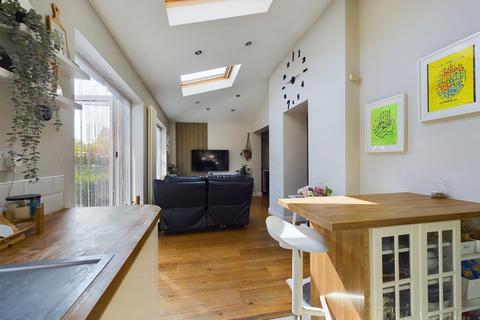 30 Crossways, South Croydon, CR2 8JL