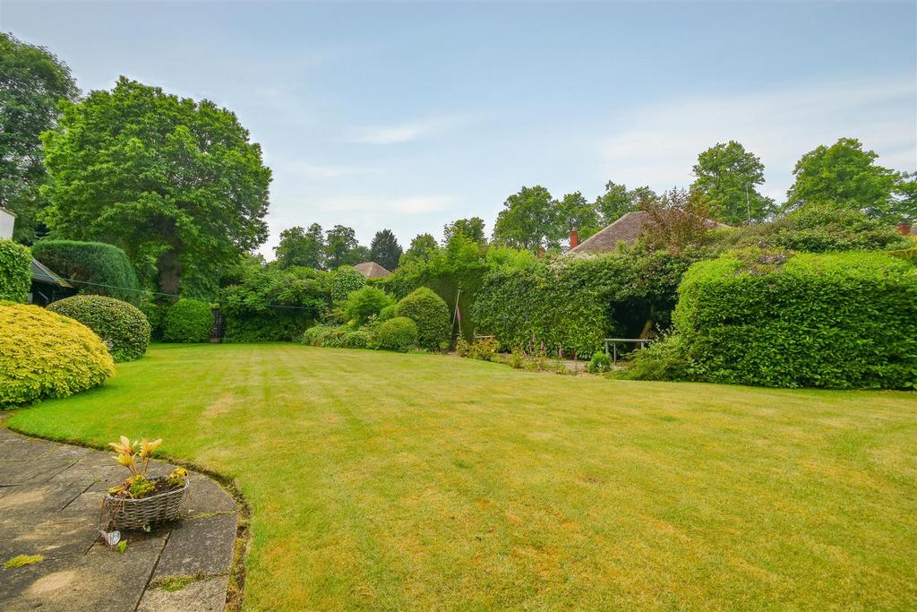Woodhouse Lodge, Wood Road, Tettenhall Wood 4 bed detached house for