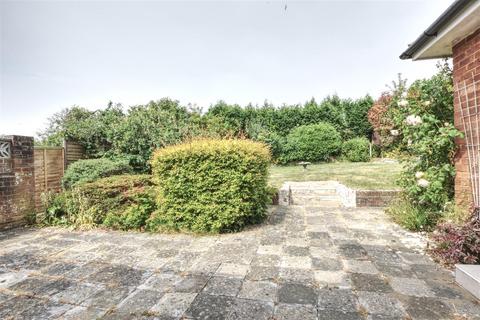 9 Blackfields Avenue, Bexhill-on-sea, TN39 4JL