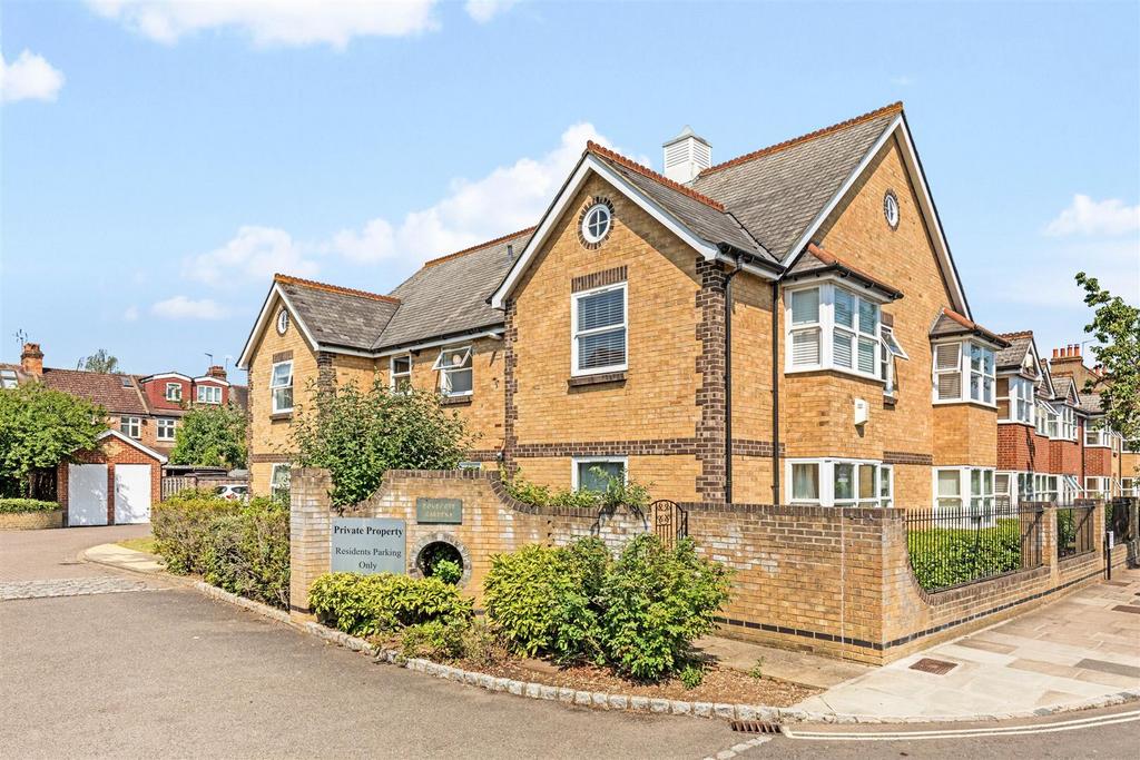 Dovecote Gardens, Mortlake, SW14 1 bed flat for sale £425,000