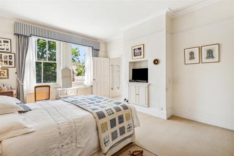 30 Addison Grove, London, W4 1ER
