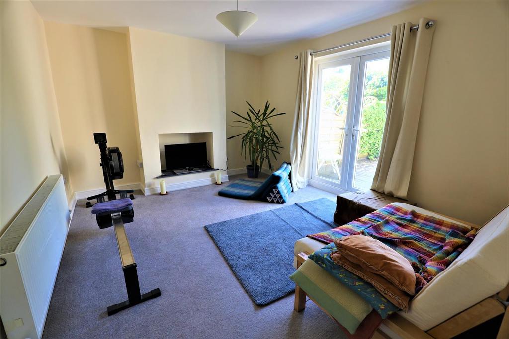 Borough Close, Cowbridge, Vale of CF71 7BN 3 bed terraced