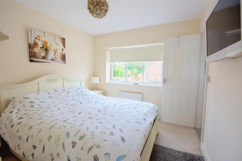 8 Swindell Close, Mapperley, Nottingham, NG3 5UT