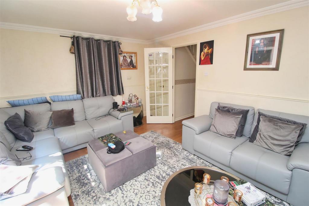 Cropwell Emerson Valley, Milton Keynes 4 bed detached house for