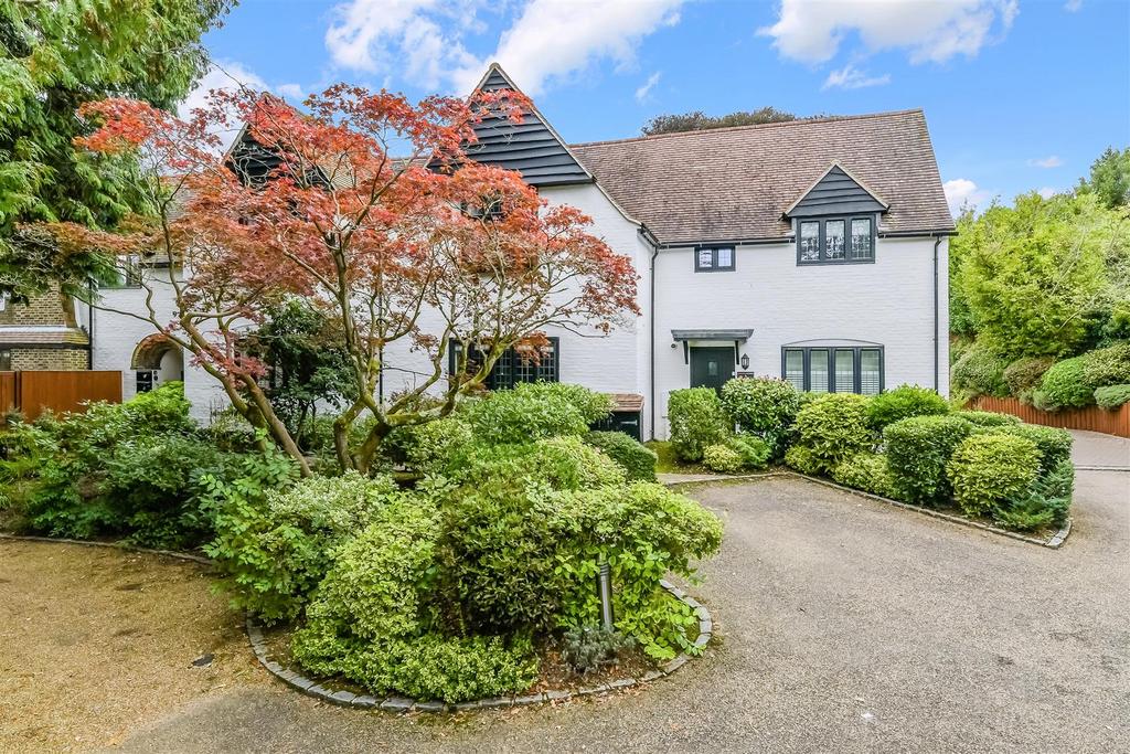 DACRE CLOSE, 3- (2).jpg