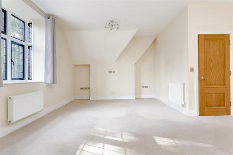 3 Dacre Close, Chipstead, Coulsdon, CR5 3FF