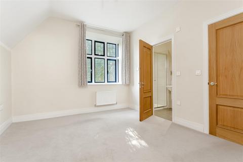 3 Dacre Close, Chipstead, Coulsdon, CR5 3FF