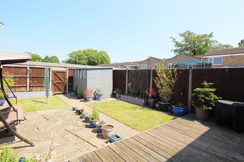 3 bedroom terraced house for sale, Salisbury Road, Stevenage