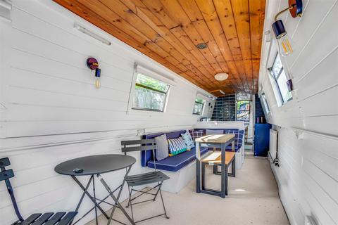 1 bedroom houseboat for sale, Maida Avenue, Little Venice