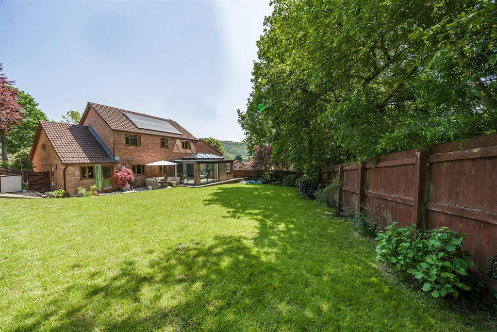 Oakwood Rise, Clydach, Swansea 4 bed detached house £495,000