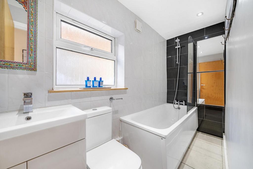 94a Corrance Road-3.jpg