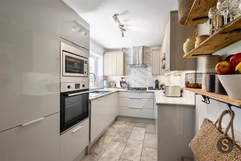 352 Croxley View, Watford, WD18 6PR