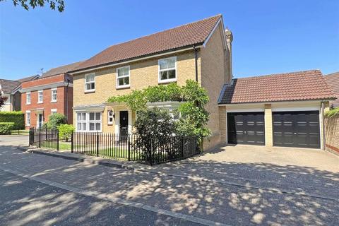 10 Harnham Drive, Great Notley, Braintree, CM77 7YX