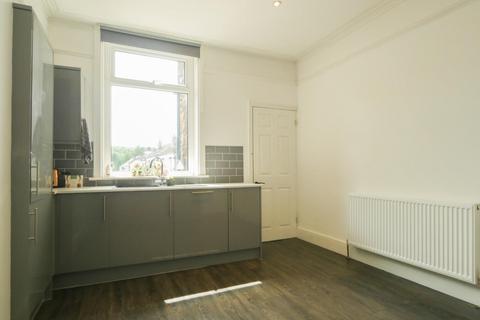221 Bradford Road, Stanningley, Pudsey, LS28 6QB