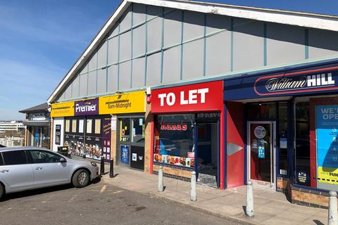 Convenience store to rent - Bolton Road, Bradford BD2