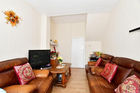 84 Wellesley Road, Ilford, IG1 4JZ